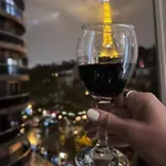 Vue Imprenable Sur La Tour Eiffel Paris