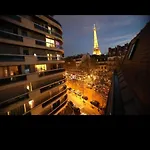 Vue Imprenable Sur La Tour Eiffel Paris