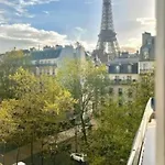 Vue Imprenable Sur La Tour Eiffel Apartment *