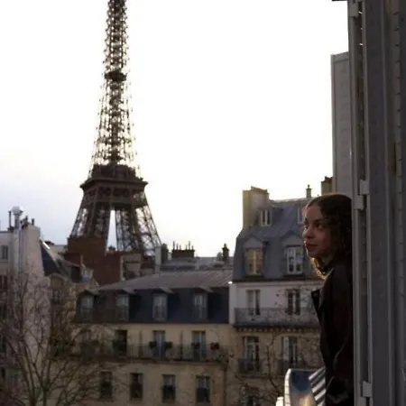 Vue Imprenable Sur La Tour Eiffel * Parijs